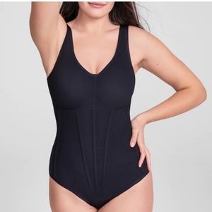 Brand NEW Bodysuit Honeylove Boldness Body Suit